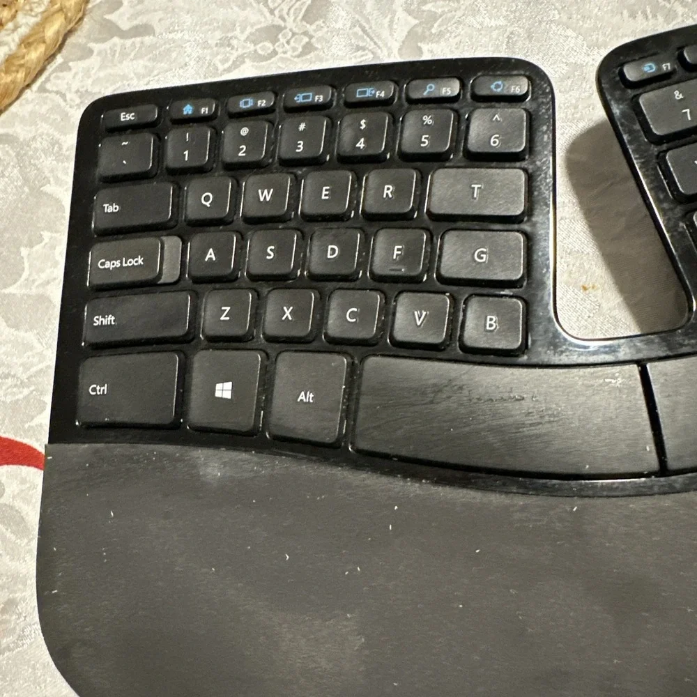 Microsoft - Sculpt Ergonomic Wireless Desktop Keyboard - NO USB